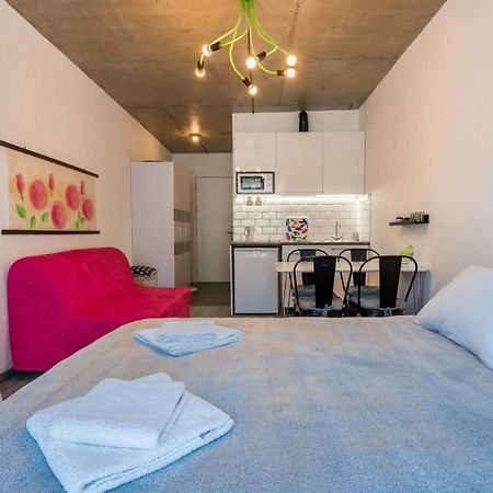 Loft1 Apartment 302 구다우리 외부 사진