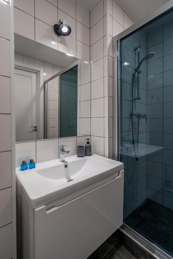 Loft1 Apartment 302 구다우리 외부 사진