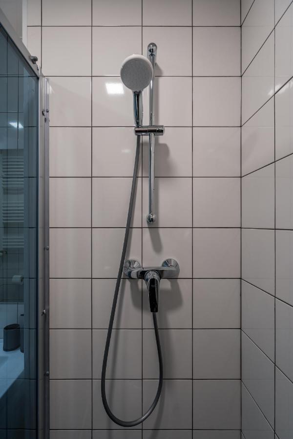 Loft1 Apartment 302 구다우리 외부 사진