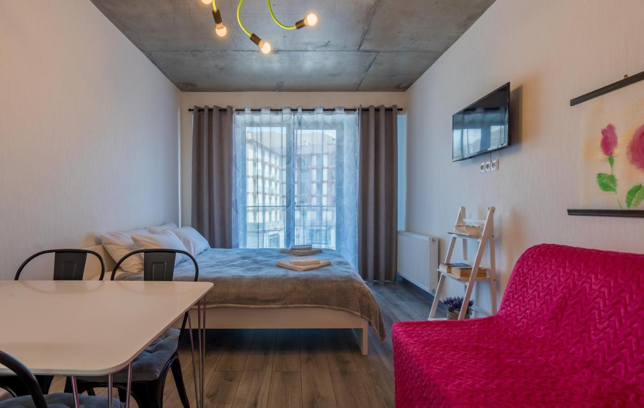 Loft1 Apartment 302 구다우리 외부 사진